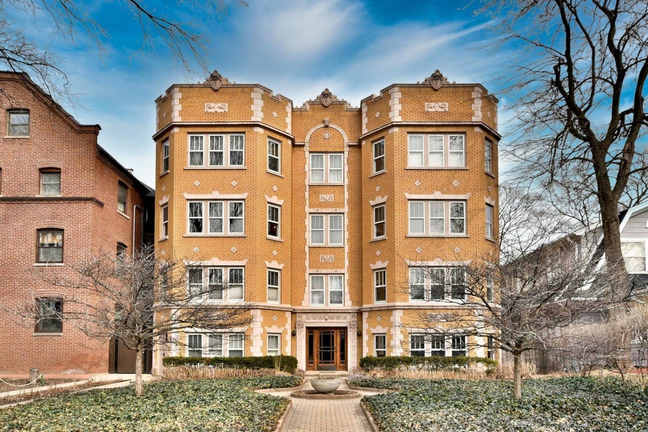 Five Condos For Sale in Oak Park Chicago Magazine