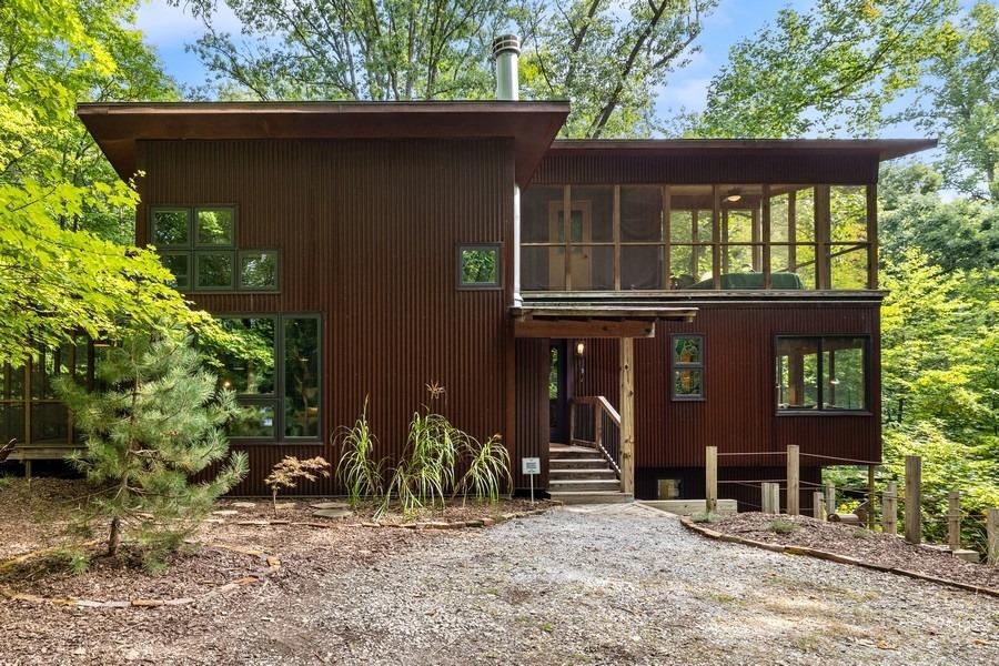 Five Weekend Retreats for Sale Chicago Magazine