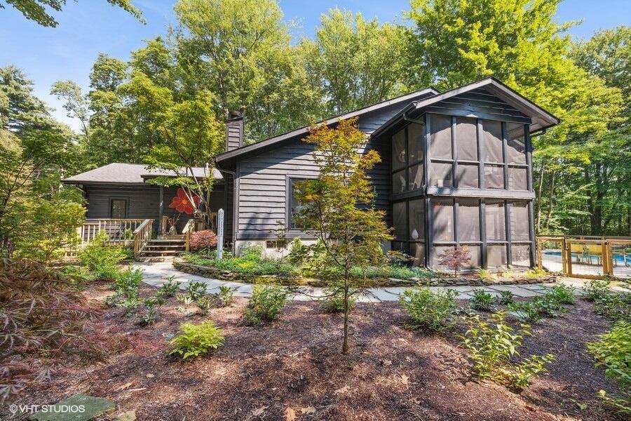 Five Weekend Retreats for Sale Chicago Magazine