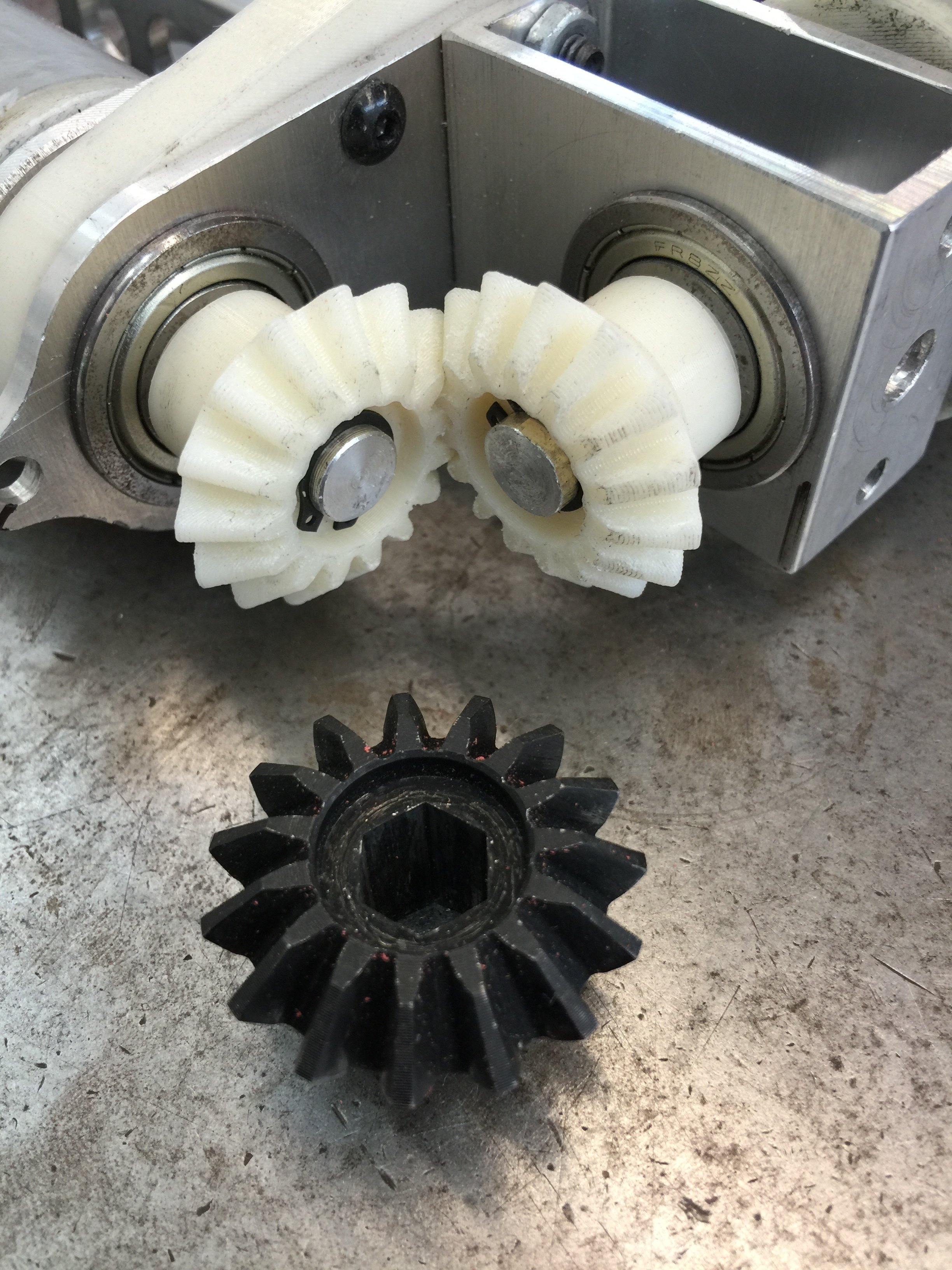pic 3D printed beveled gears CDMedia Photos Chief Delphi