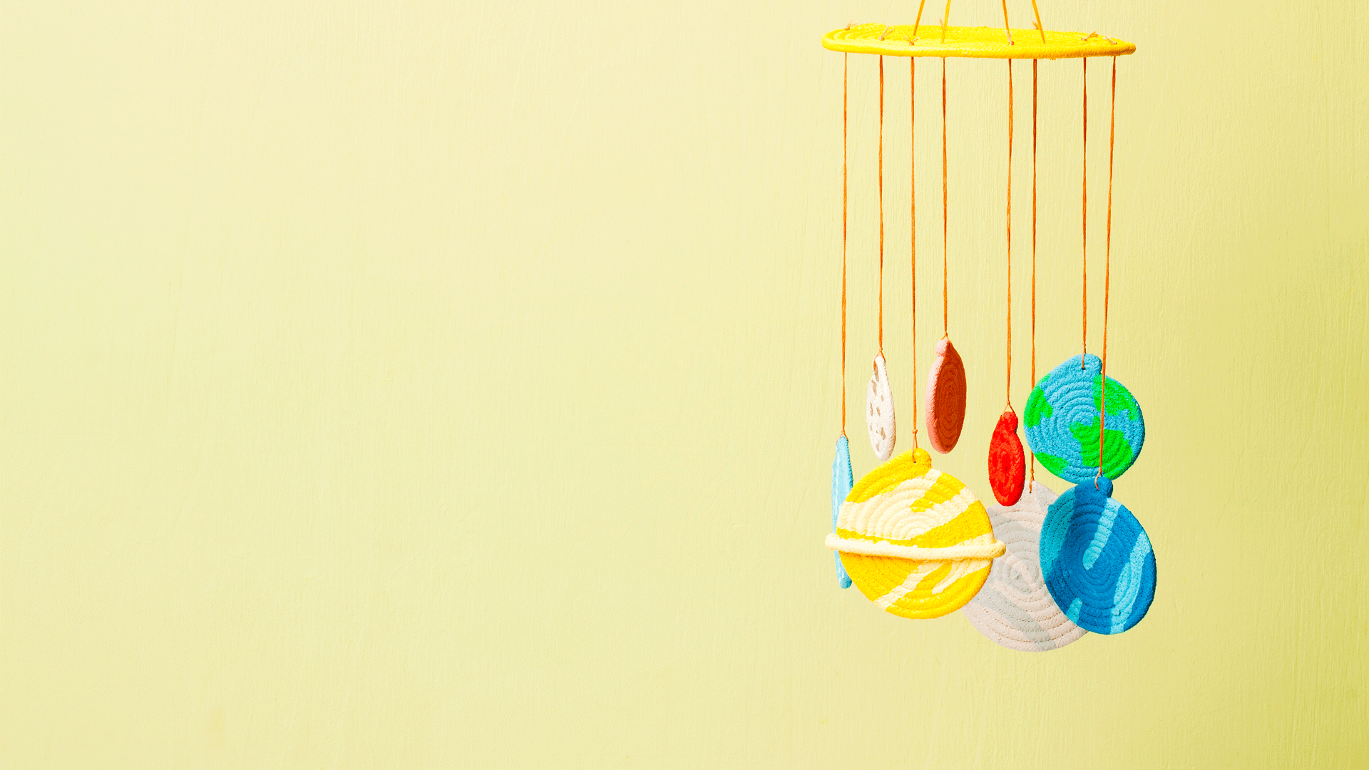 CHILD Magazines DIY Mobile For Baby