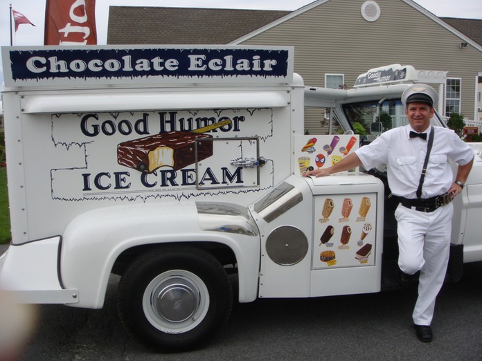 Classic Good Humor Truck9 CHILLY WILLY'S ICE CREAM