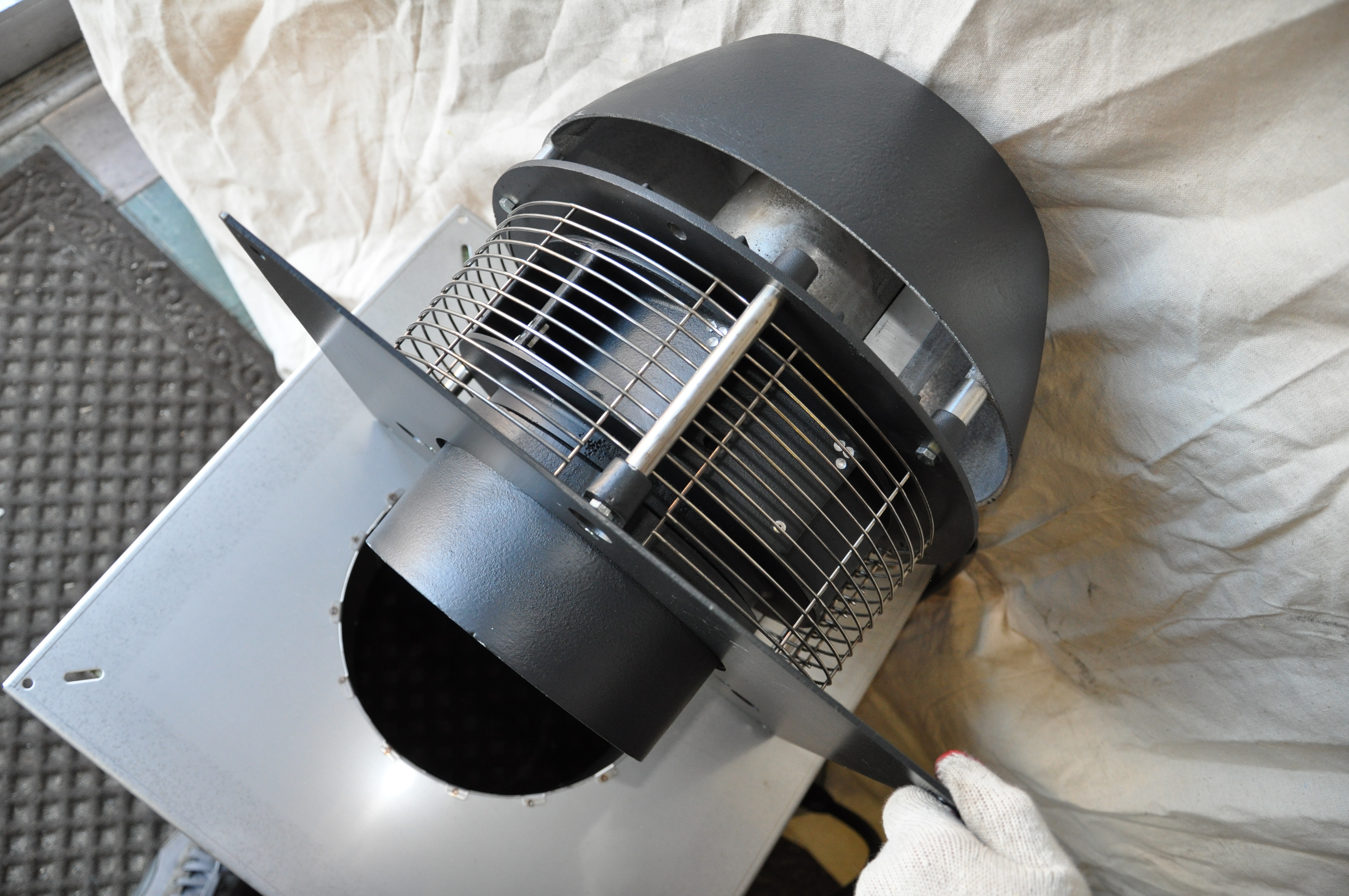 Chimney Fan Source Exhausto Enervex EFH200.