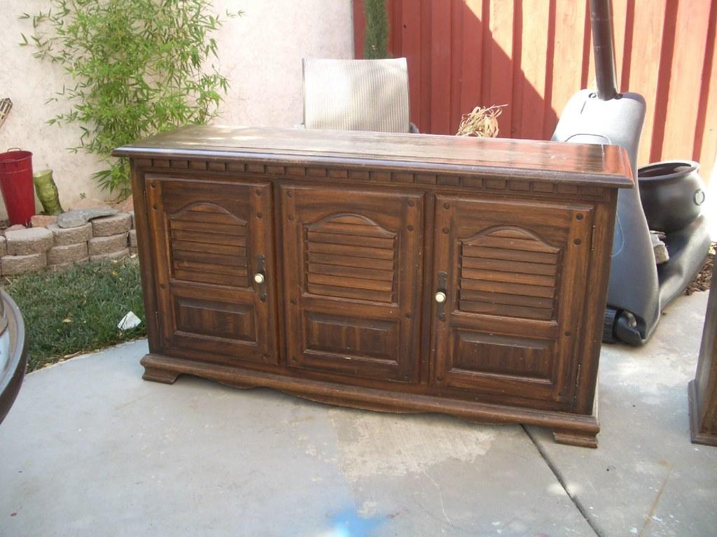 Hutch vs. China What's The Difference? ChinaPlanning