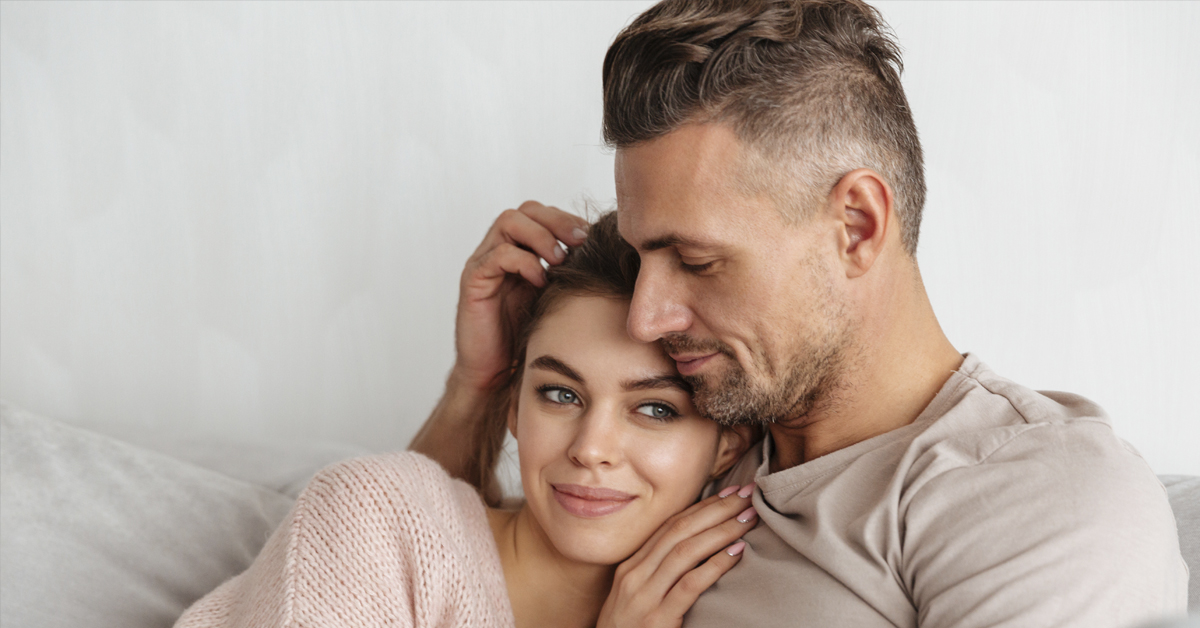 She Just Learned That Her Boyfriend Is Paying For A Professional