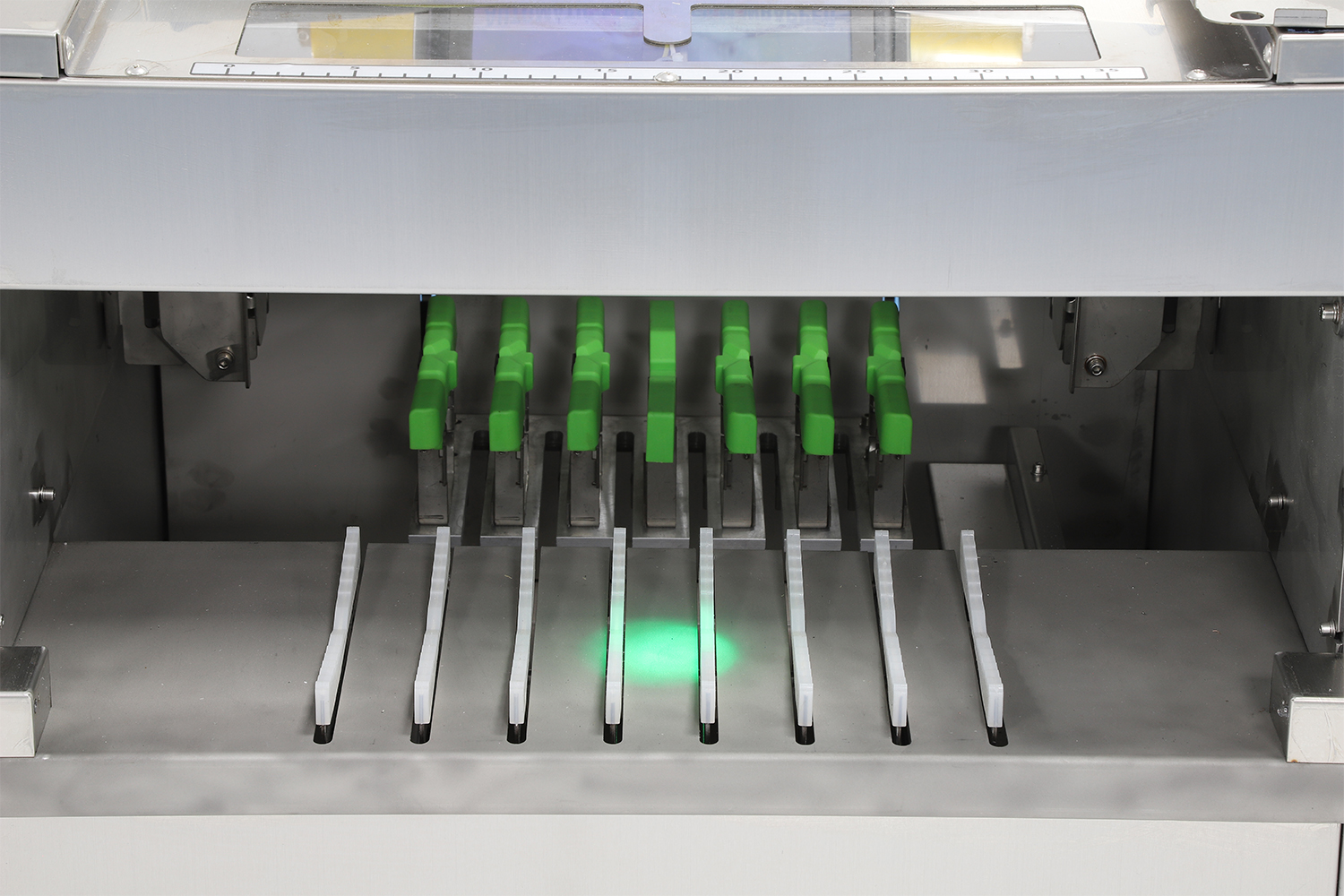 Cling film packaging machine Chlbpack