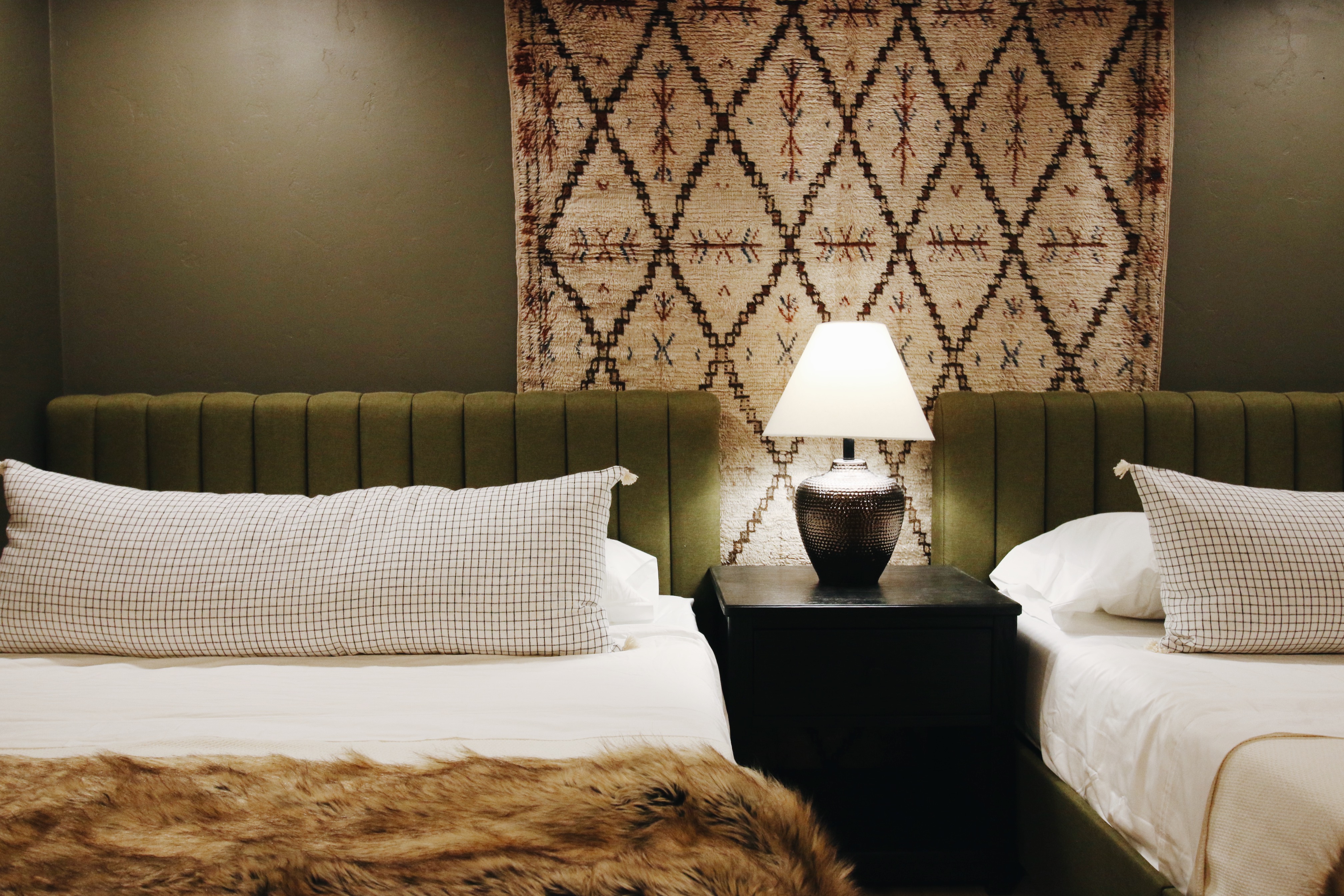 The Easiest Way to Hang a Rug on A Wall Chris Loves Julia