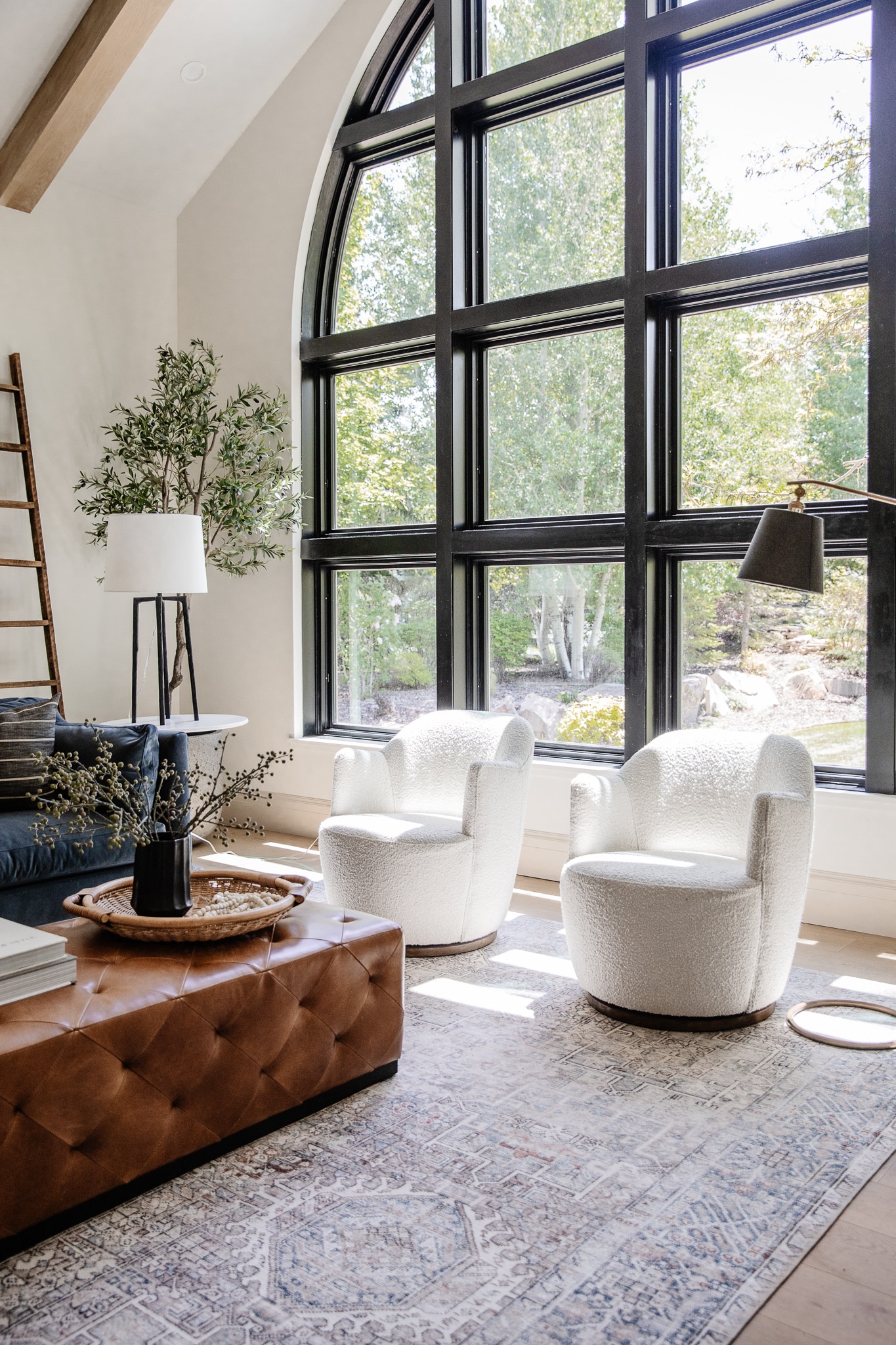 Living Room Ottoman Matttroy