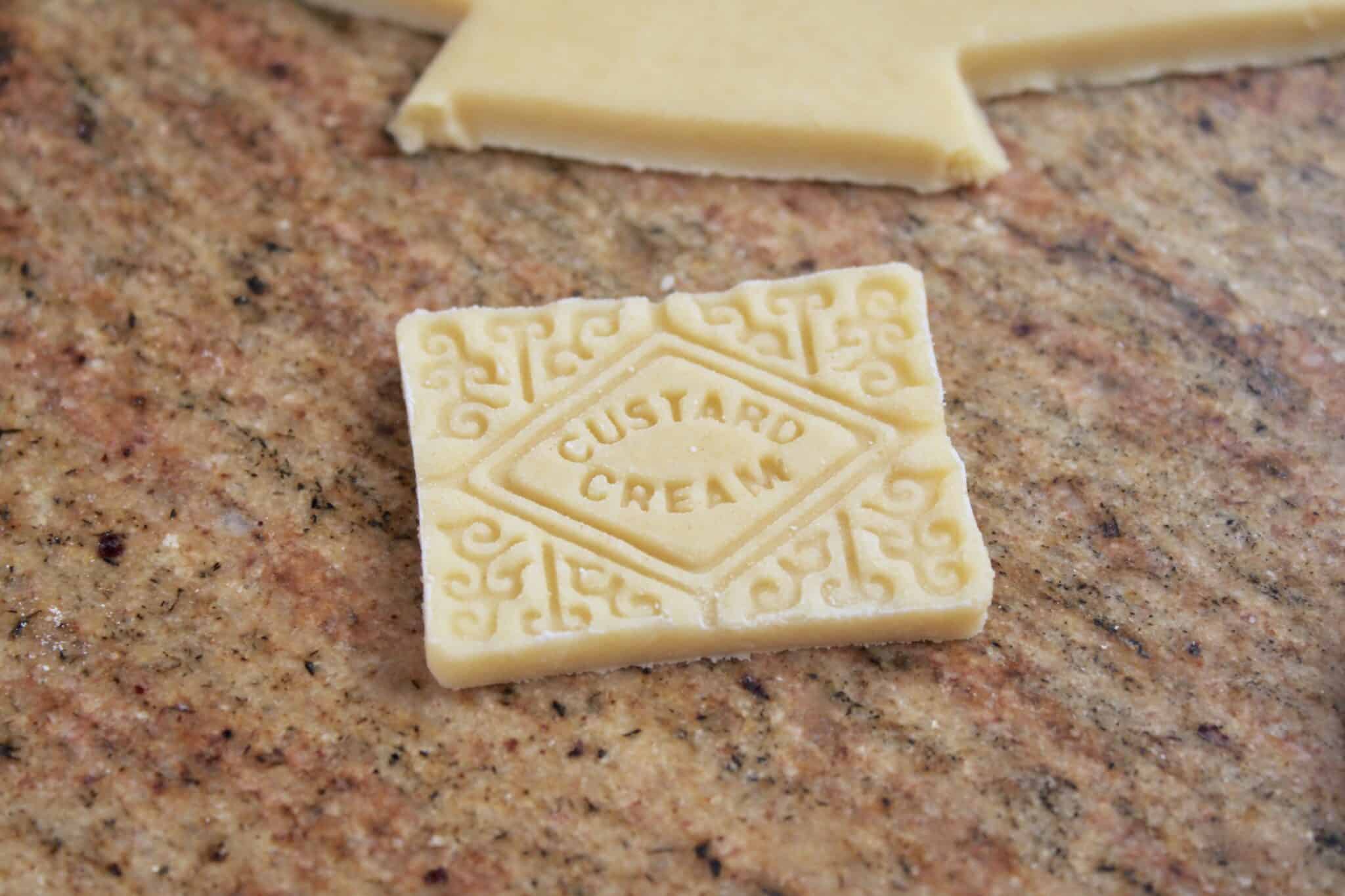 How to Woo a Brit Bake them Homemade Custard Creams (Custard Cookies
