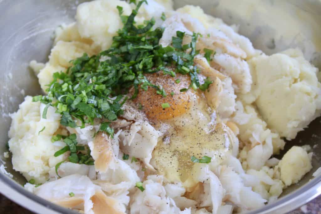 Smoked Haddock Fish Cakes (Finnan Haddie and Potato Cakes) Christina's Cucina