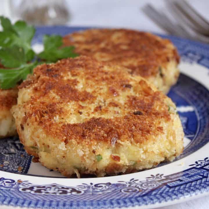 Smoked Haddock Fish Cakes (Finnan Haddie and Potato Cakes) Christina's Cucina