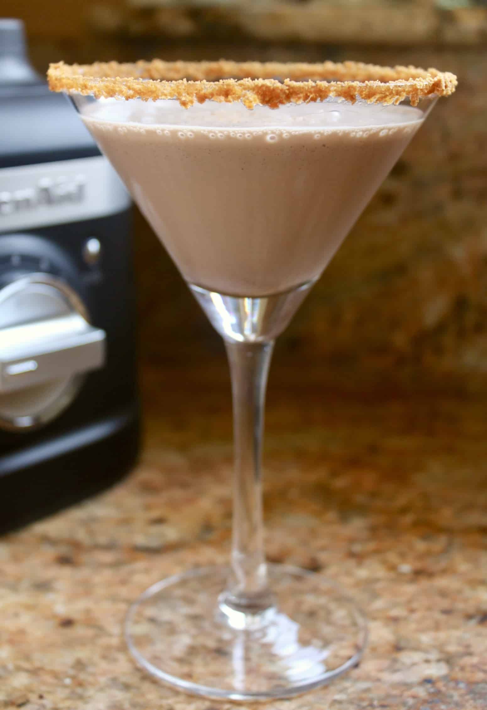 Eggnog Martini (Easy Recipe for Vanilla or Chocolate) Christina's Cucina