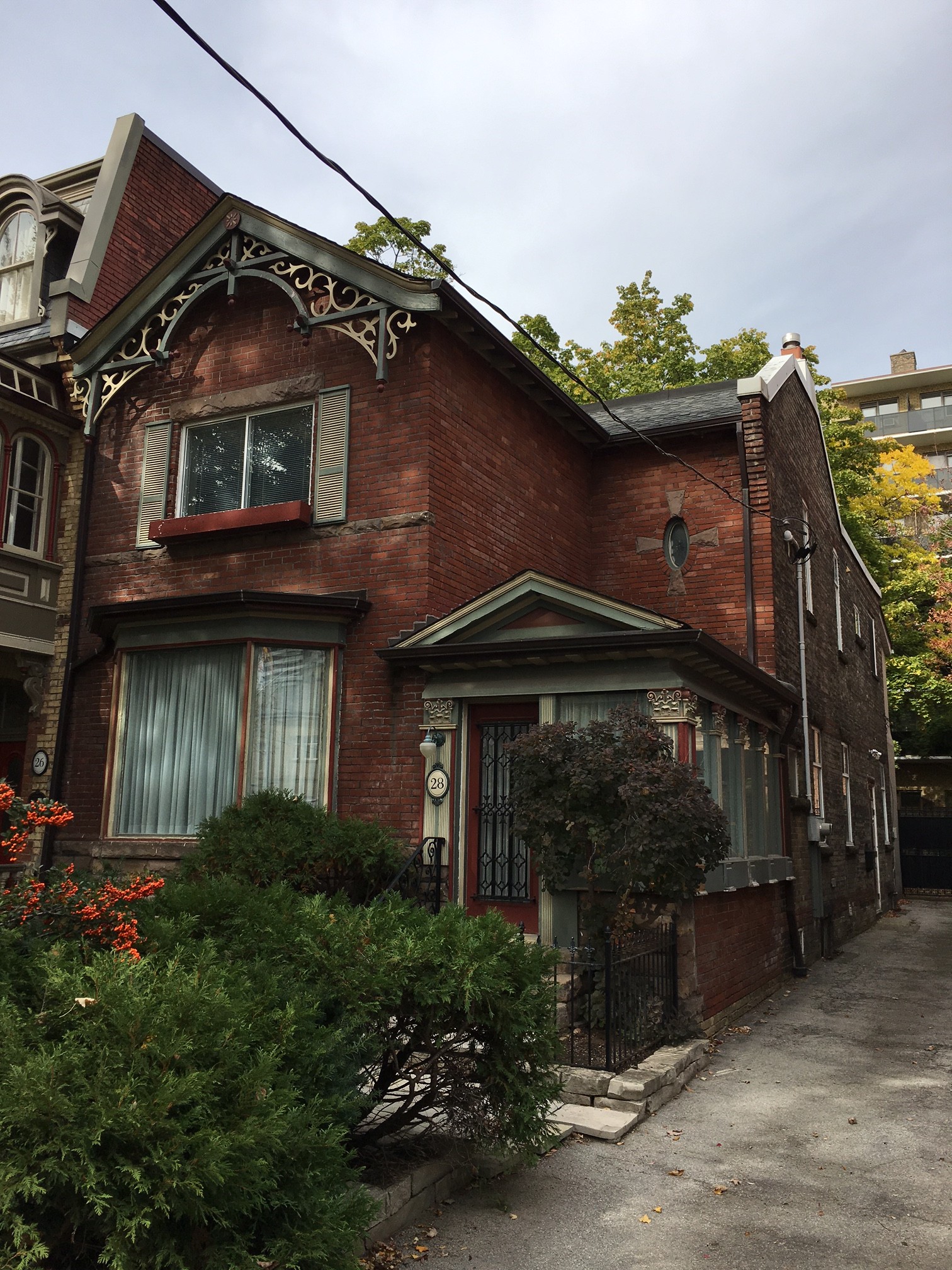 28 Earl St. Detached Victorian Chris Kowal