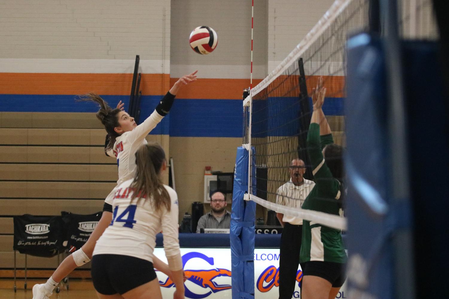 The Globe Clayton Girls Volleyball Team advances in Districts