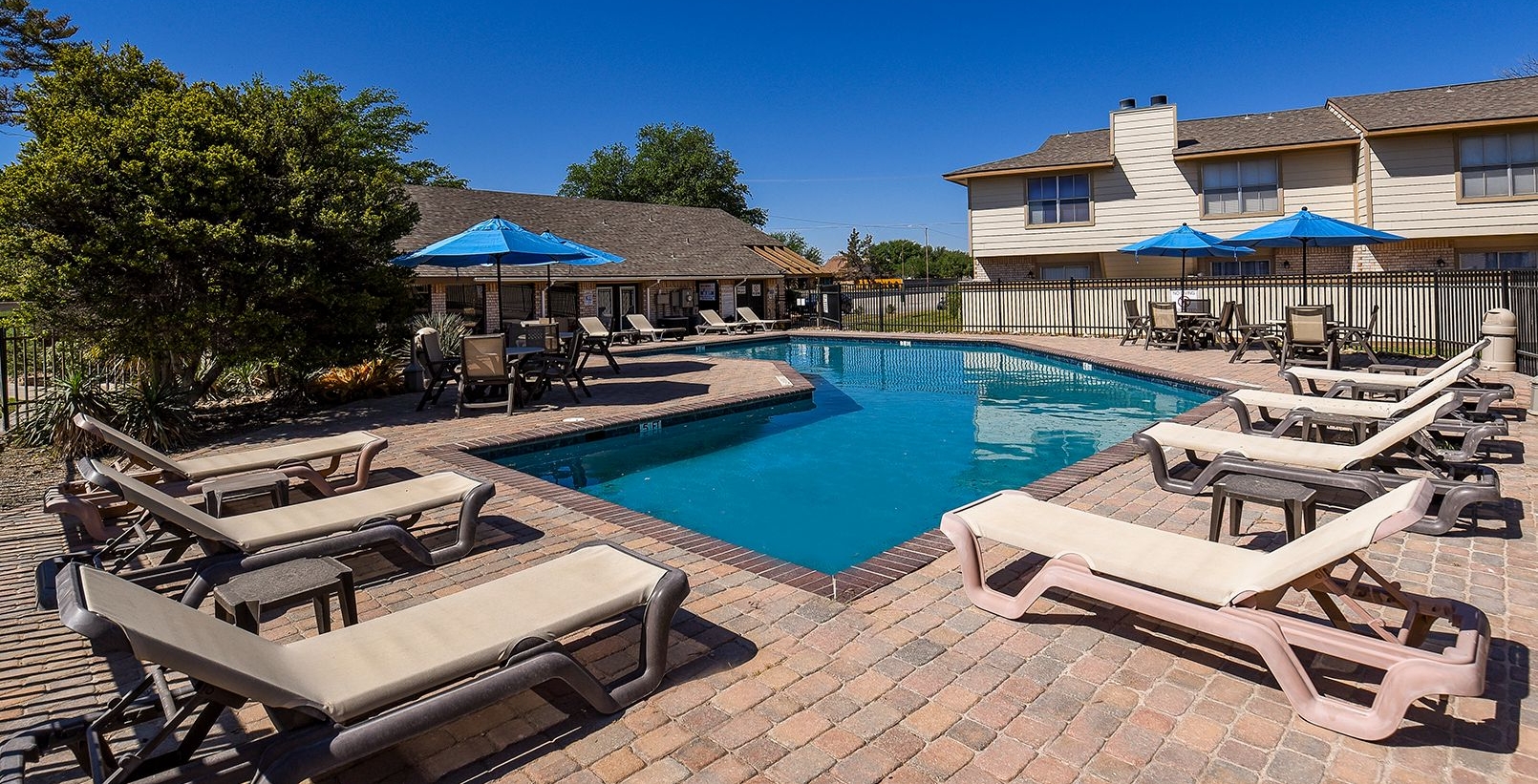 Hemingway House Apartments Churchill Properties