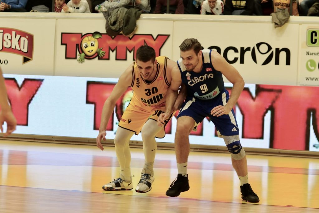 Split slavio protiv Cibone KK Cibona