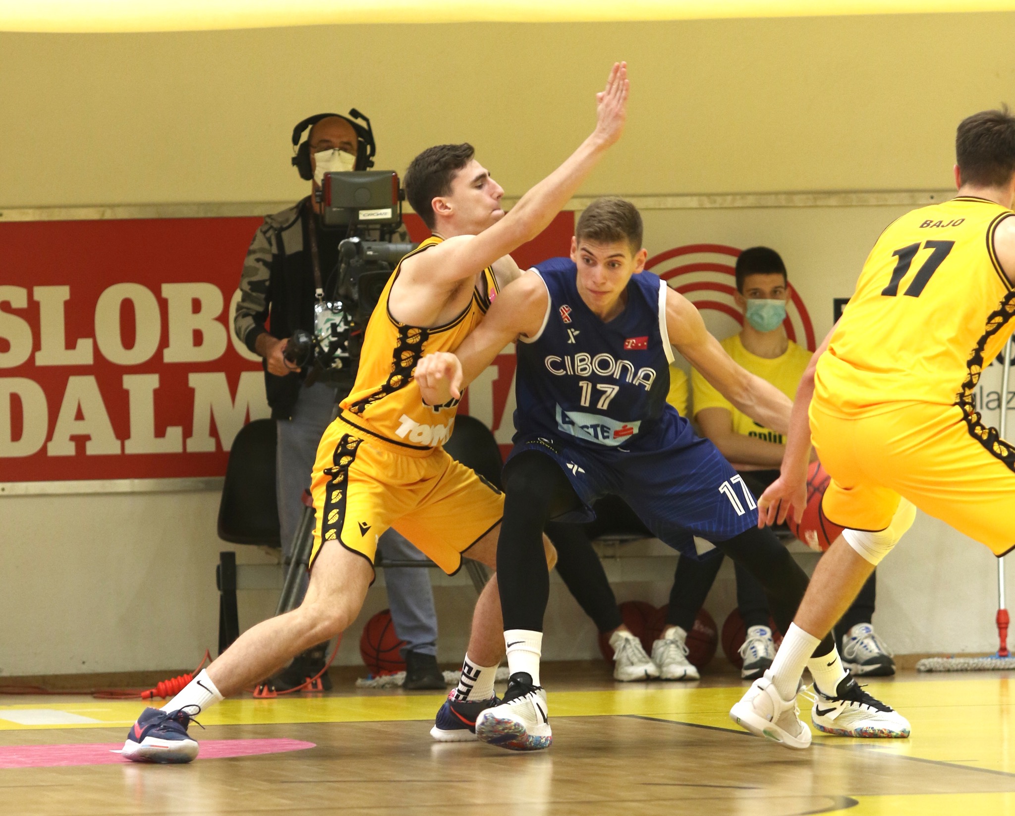 Split slavio protiv Cibone Sjajna izvedba Roka Prkačina KK Cibona