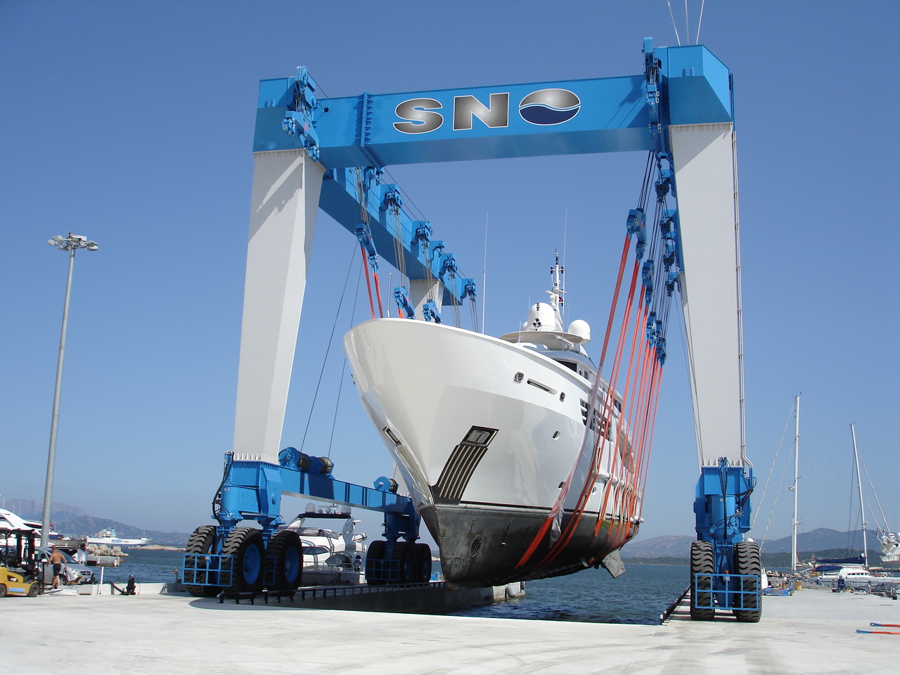 Mobile Boat Hoist MBH 820 Cimolai Technology