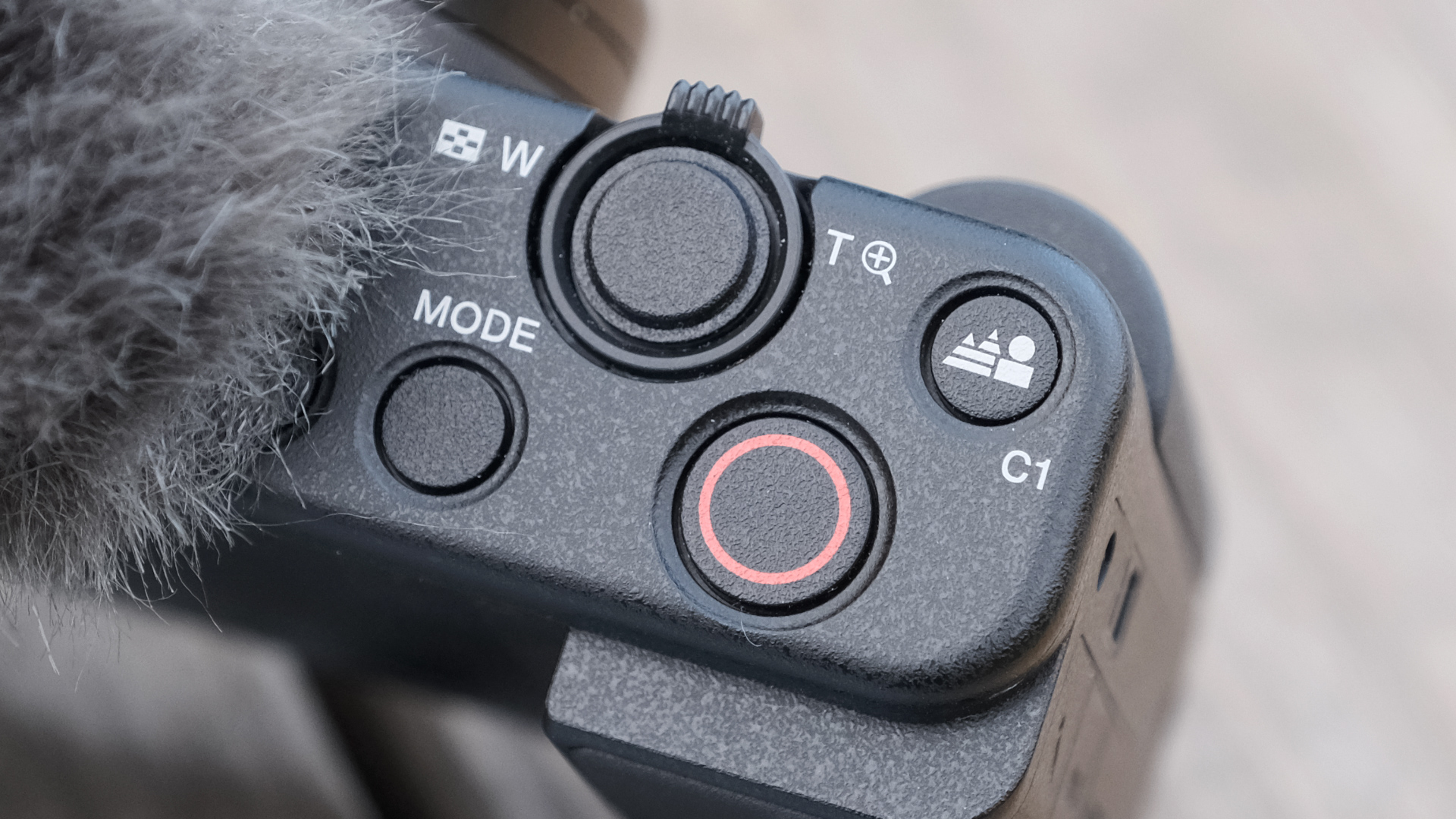 Sony ZV-1 Hands On Review - A New Camera not Only for Vloggers | CineD