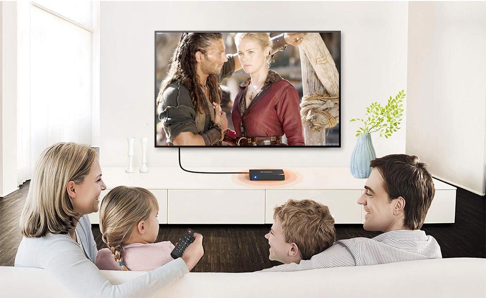 Decoder smart TV Euronics più piccolo e meno costoso Cinemondium