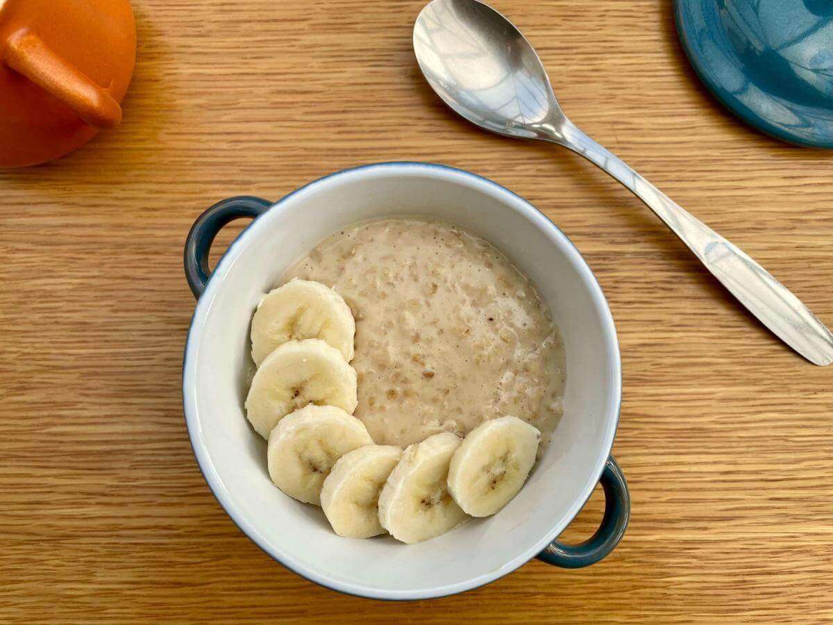 Healthy Peanut Butter Porridge Cinnamon and Kale