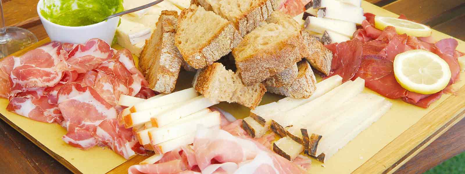 Cinque Terre Tour Pesto Course with Lunch and Boat Trip included