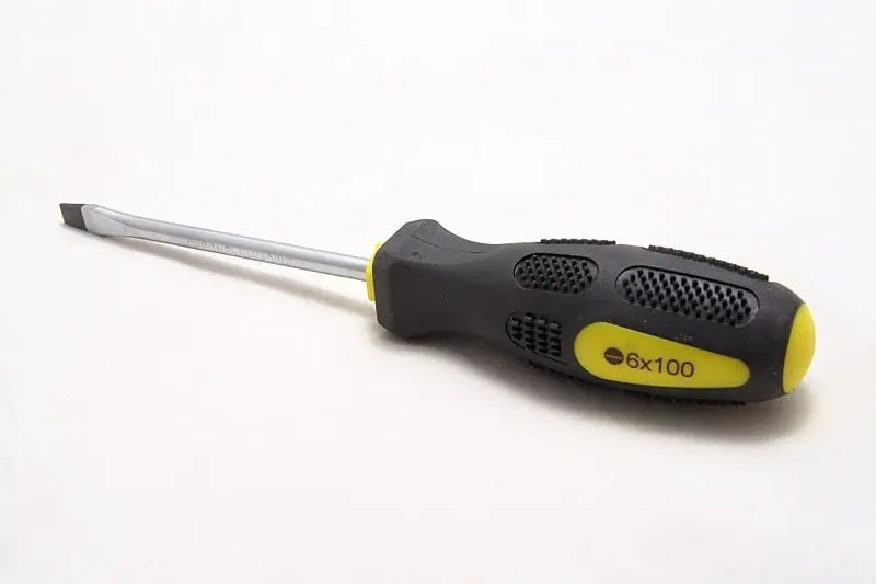 Essential Tools and Equipment for the DIY Electronics Hobbyist