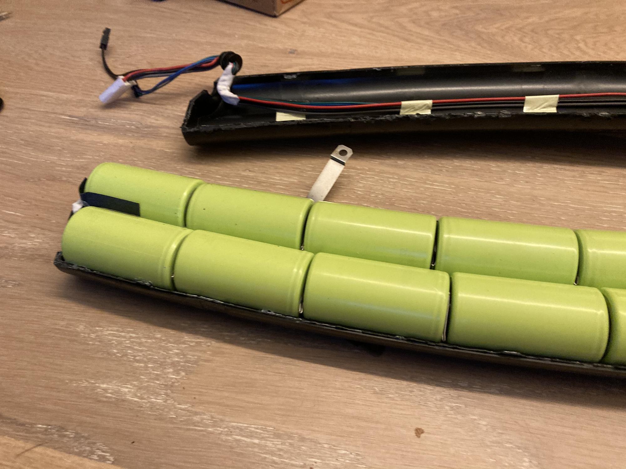 De Batterijen Vervangen Van Een Banaanaccu (Sparta Ion) - Forum - Circuits Online