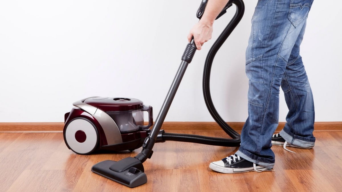 How To Use A Silent Vacuum Cleaner
