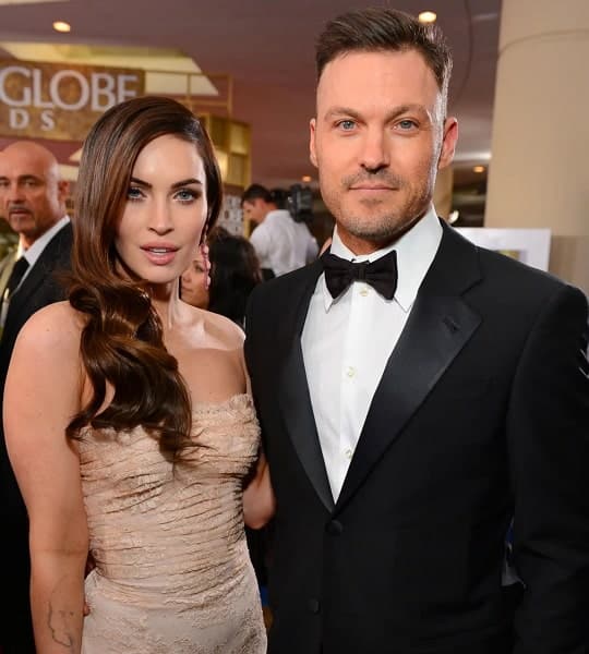 Megan Fox Thumb The Weird Truth About Megan Fox's Thumbs — citiMuzik(024)