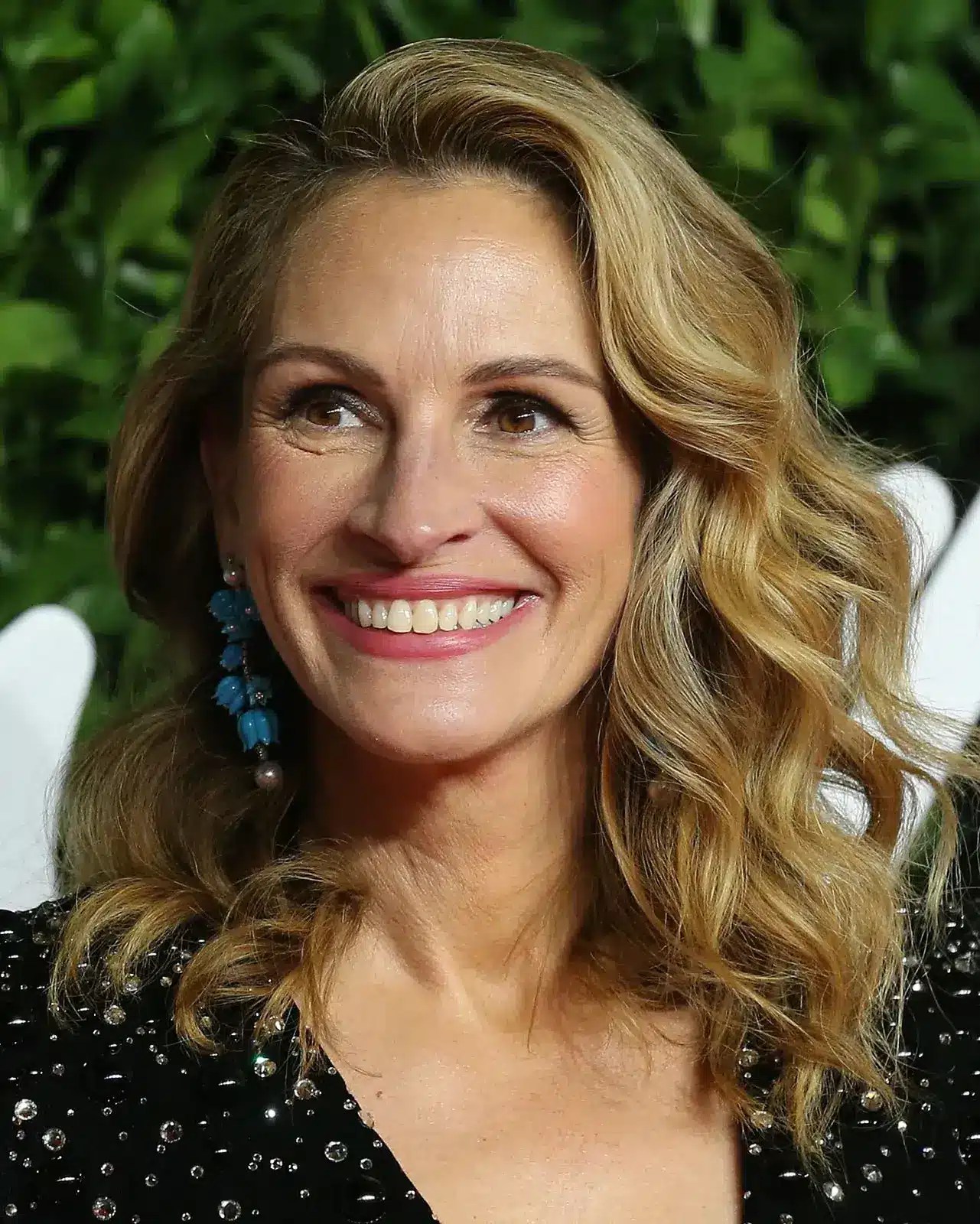 Julia Roberts Net Worth Pretty Wealthy The Financial Success Story(05)
