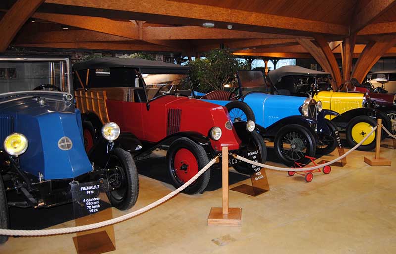 Manoir de l'Automobile, l'un des plus beaux musées d'automobile de