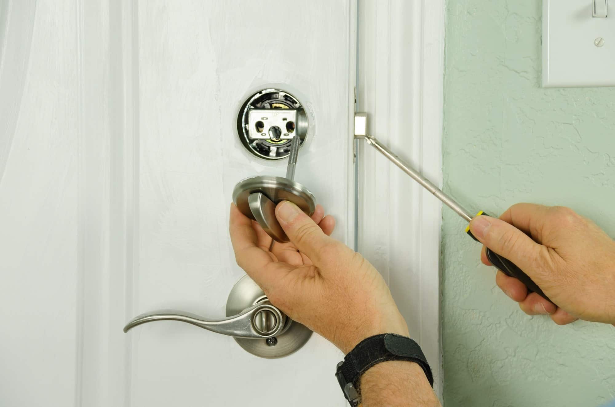 7 Questions to Ask Before Replacing Your Deadbolt Lock City Locksmith