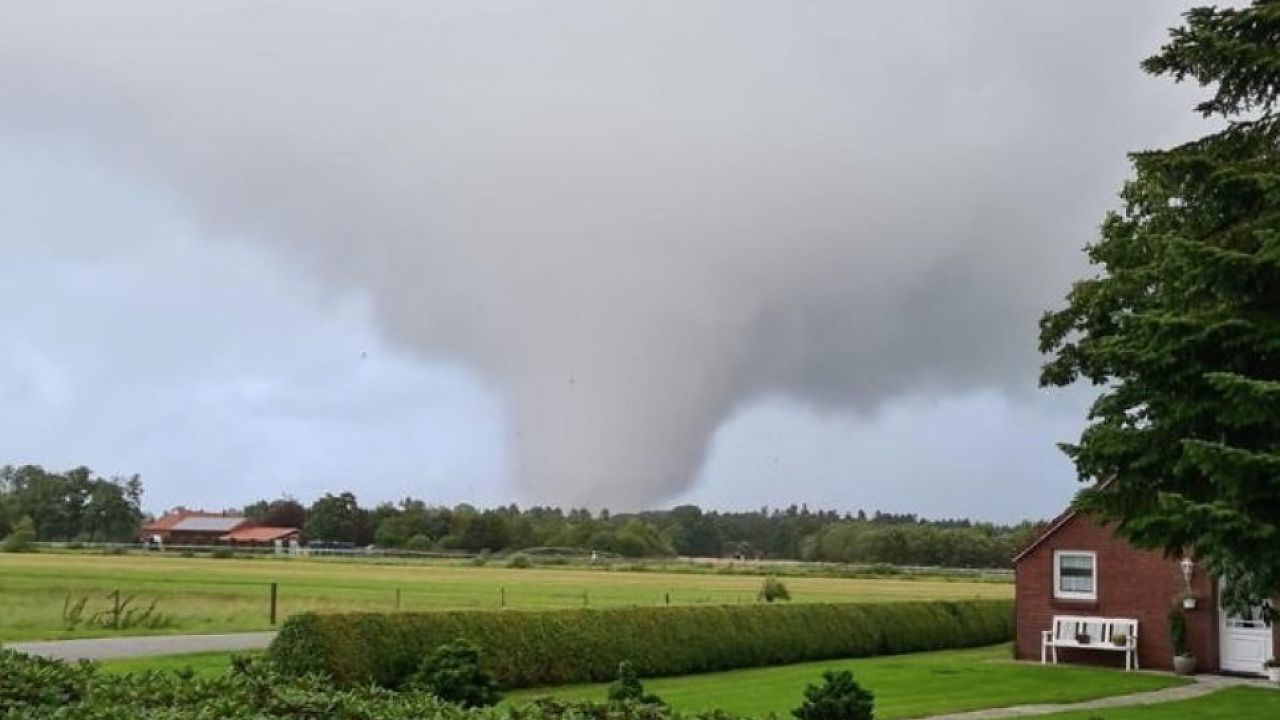 Tornado Großheide Tornados Westerstraßenfest 2019 Blog v2 / Über die niedersächsische
