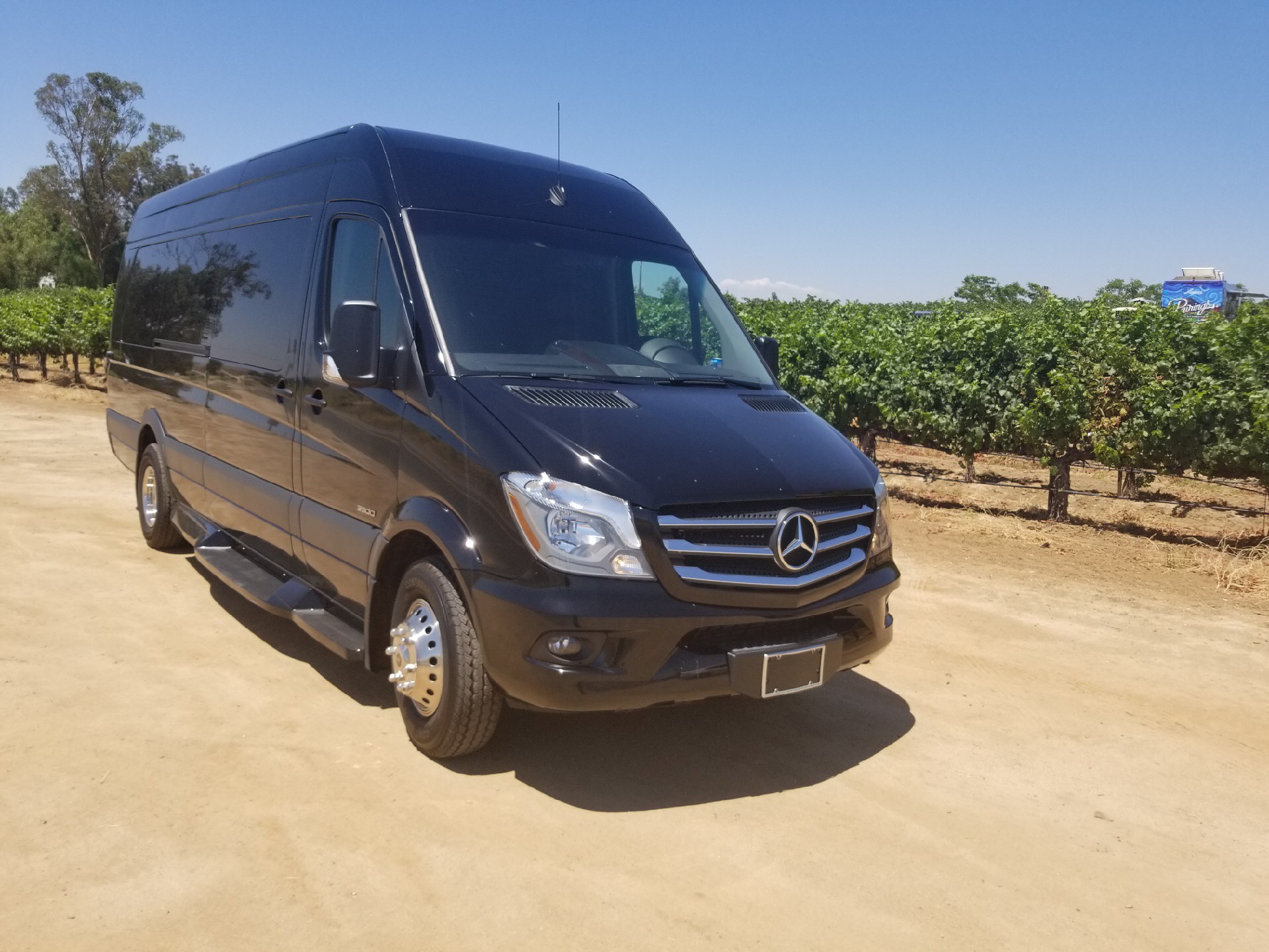 Mercedes Sprinter Van Service for San Diego Airport and door to door.