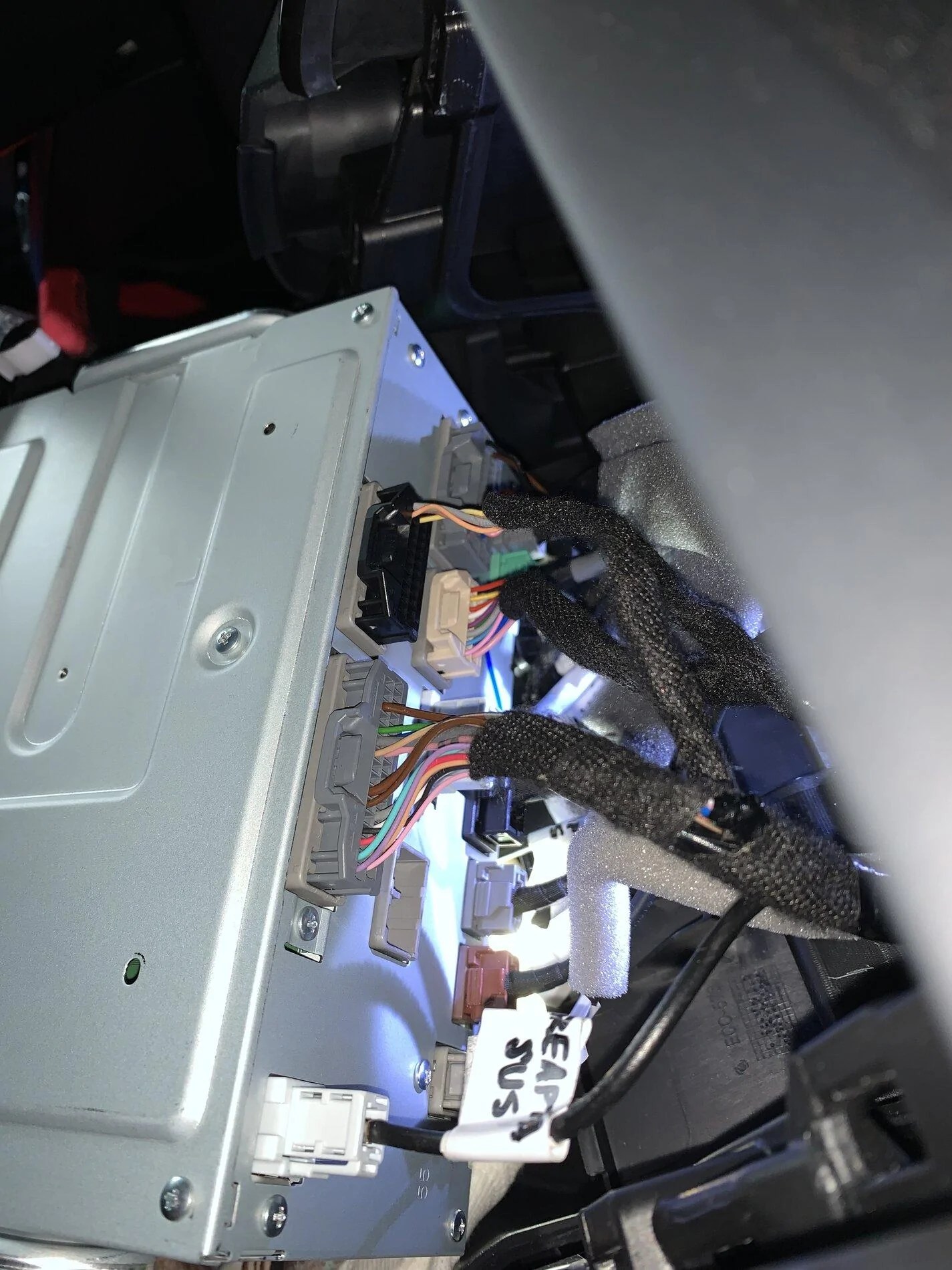 2020 CTR Head unit - Free connector on the back side - What is it for