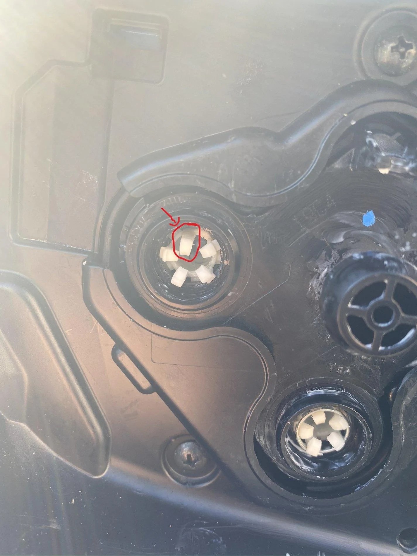 Need help with power side mirror not turning left right or up down