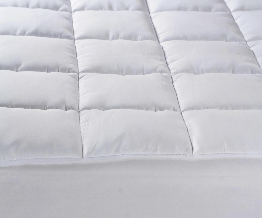 Bed Toppers Hospitality Clamshell Textile goods for the