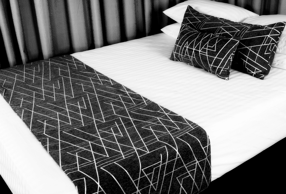 Bed Runners & Cushion Covers KIAMA Clamshell Textile goods for