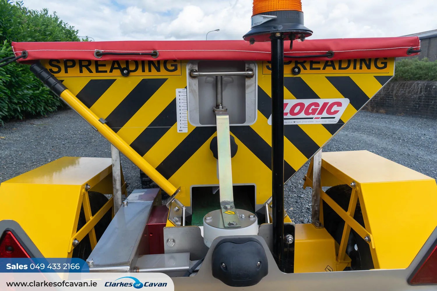 Logic Salt Spreader GSD150