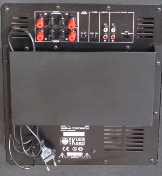 Yamaha YSTSW300 Subwoofer Classic Audio