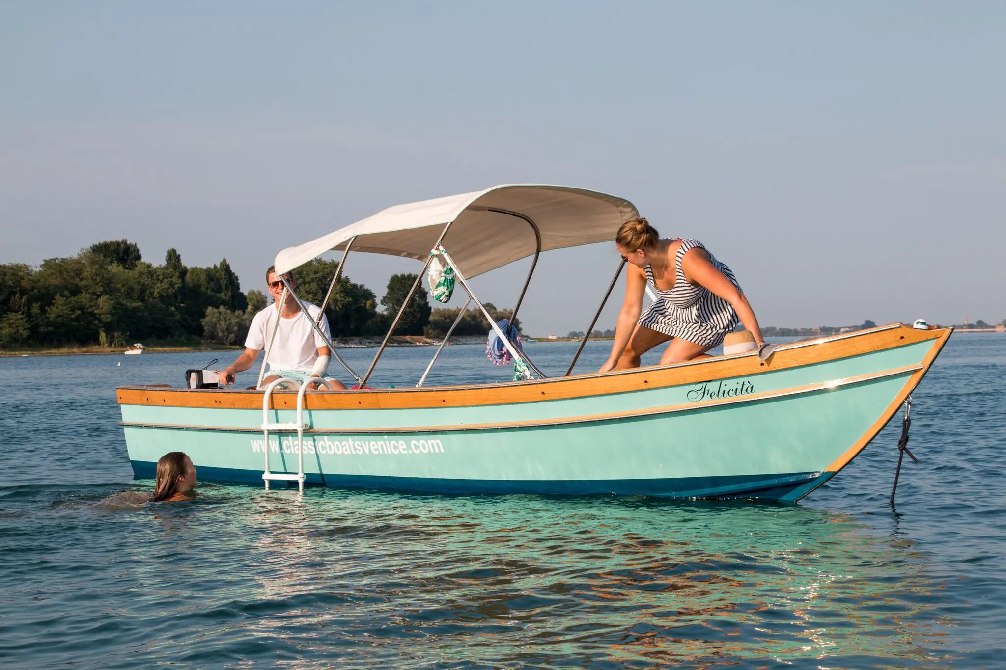 Classic Boats Venice Boat Rentals in Venice, Italy & Lagoon Tours