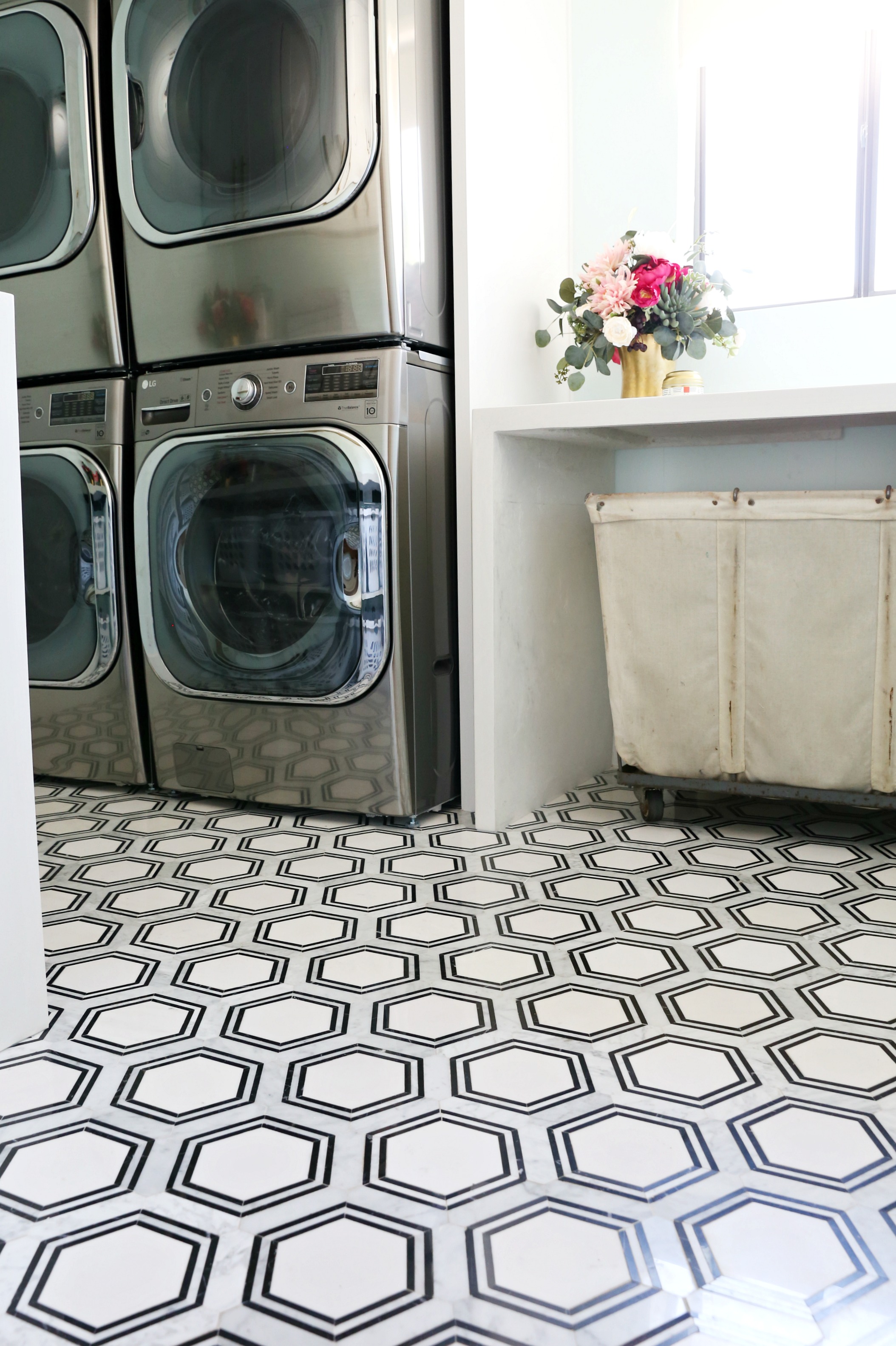 Modern Ranch Reno Laundry Room Reno After 7 Classy Clutter
