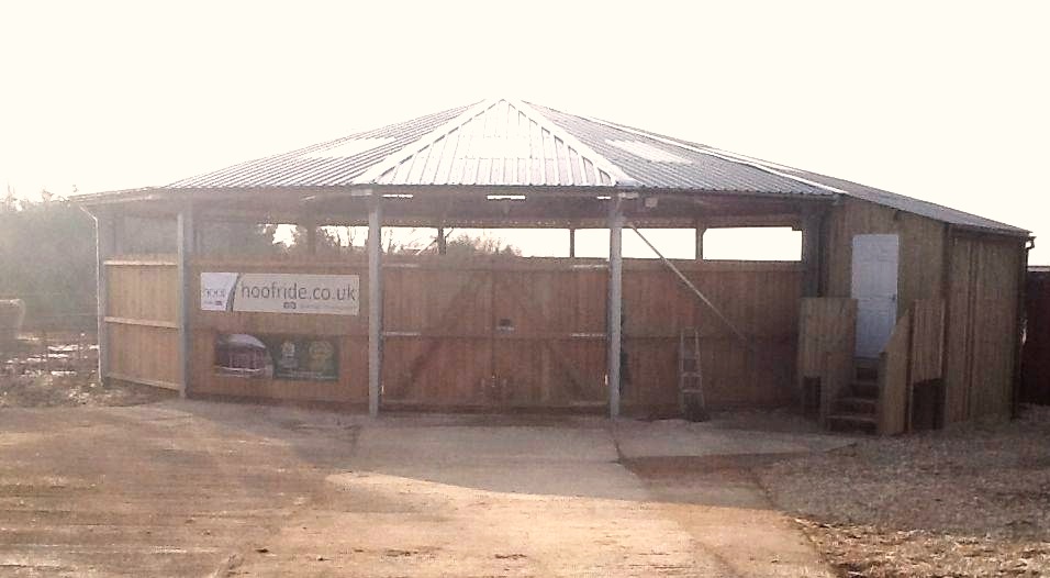 Claydon Fully Covered Lunge Pens Claydon Horse Exercisers