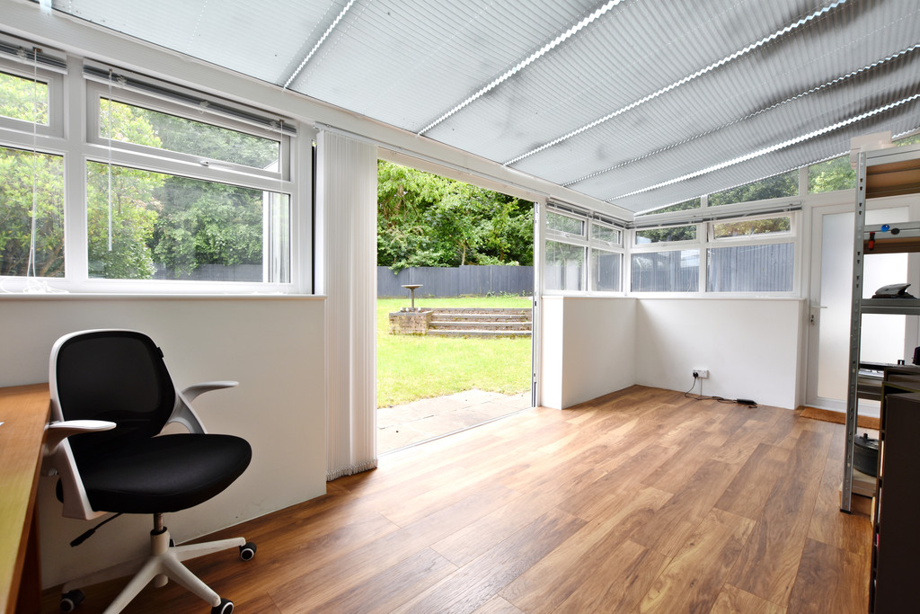 Coates Way, Watford Claytons