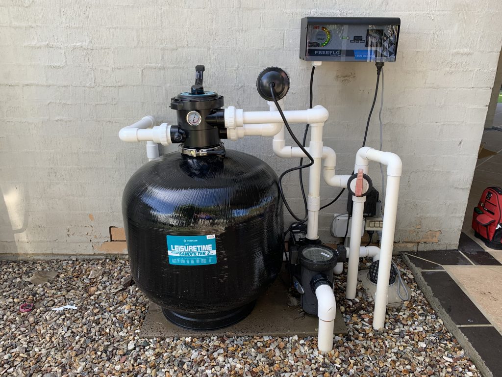 28 Inch Sand Filter Installed Clean a pool
