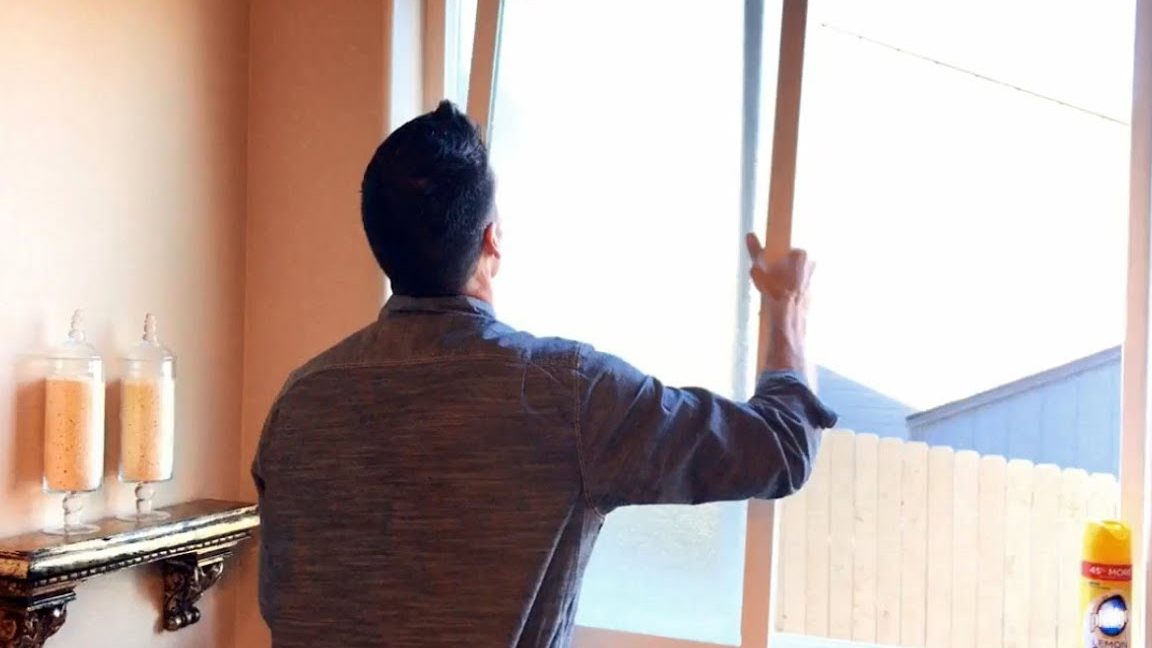 How to Clean Sliding Windows Cleaning Basic
