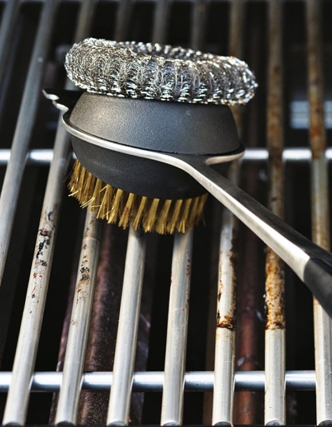How to Clean Barbecue Grills, Grates and Racks