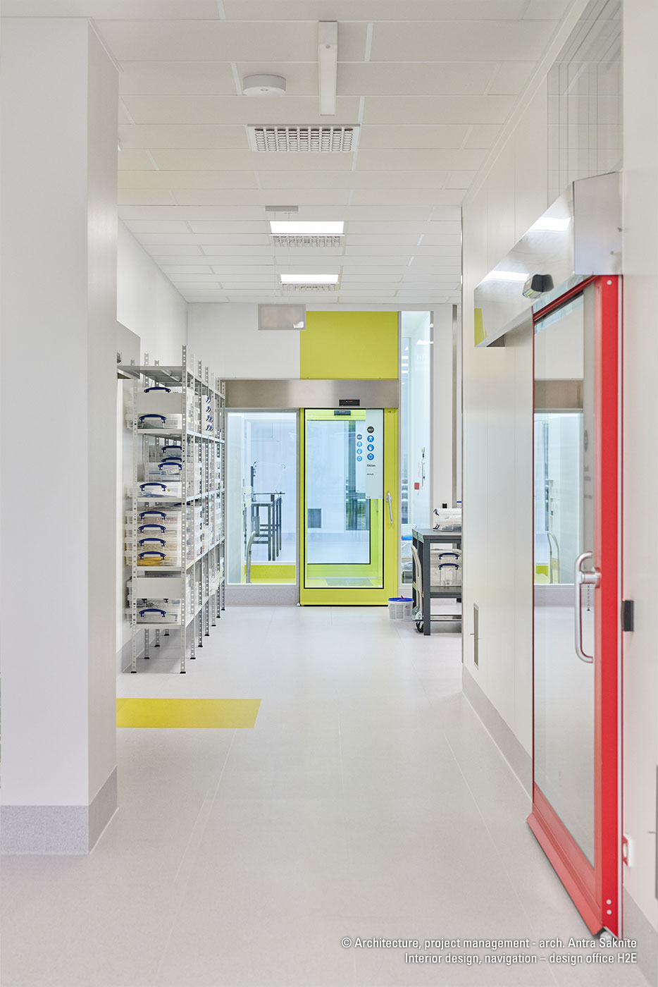 Light guide optics cleanroom solutions