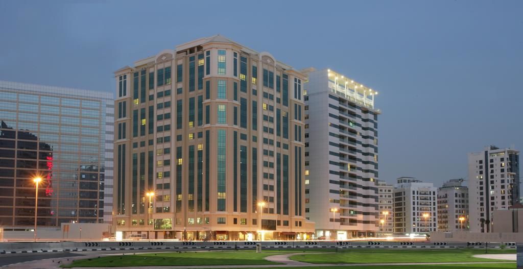 Car washing company in Dubai waterless mobile Car Wash